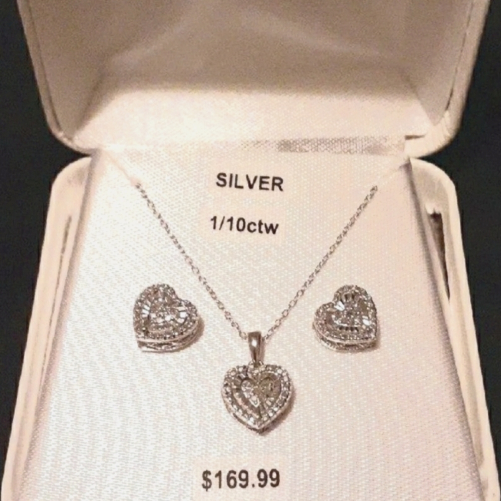 1/10ctw Diamond Silver Heart Necklace/Earrings Set